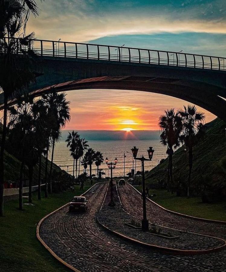 The Place Miraflores Ліма Екстер'єр фото